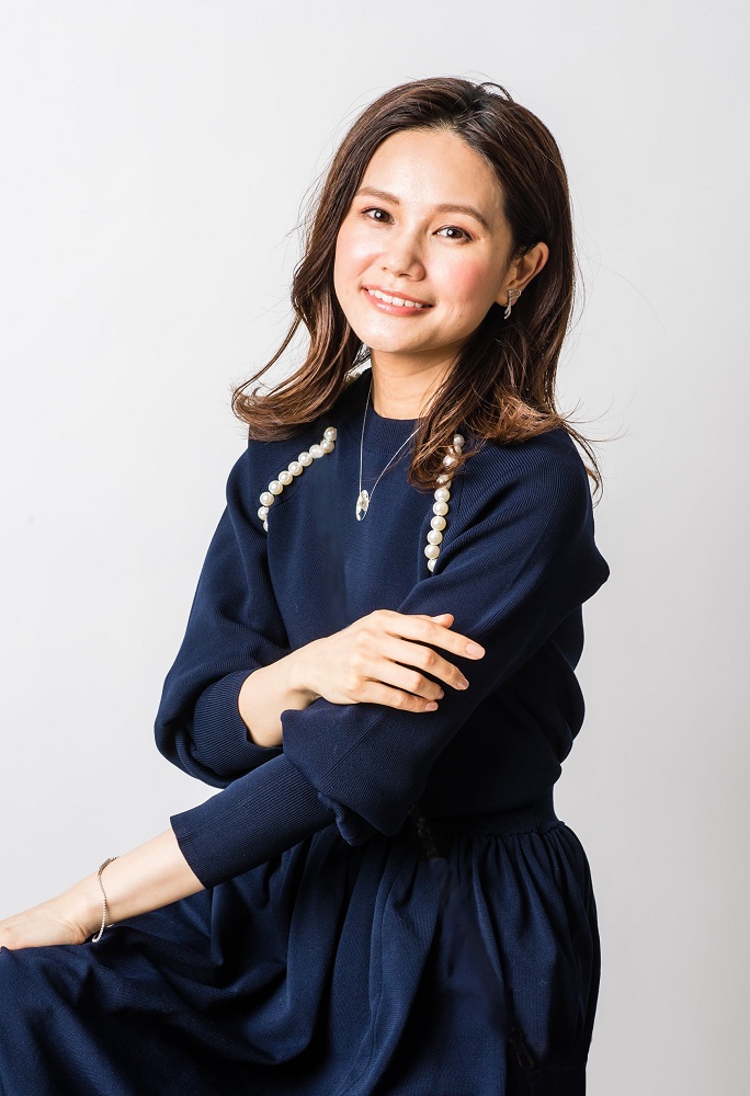 ローラパールロングスリーブニット”が登場！ | 青木愛オフィシャル