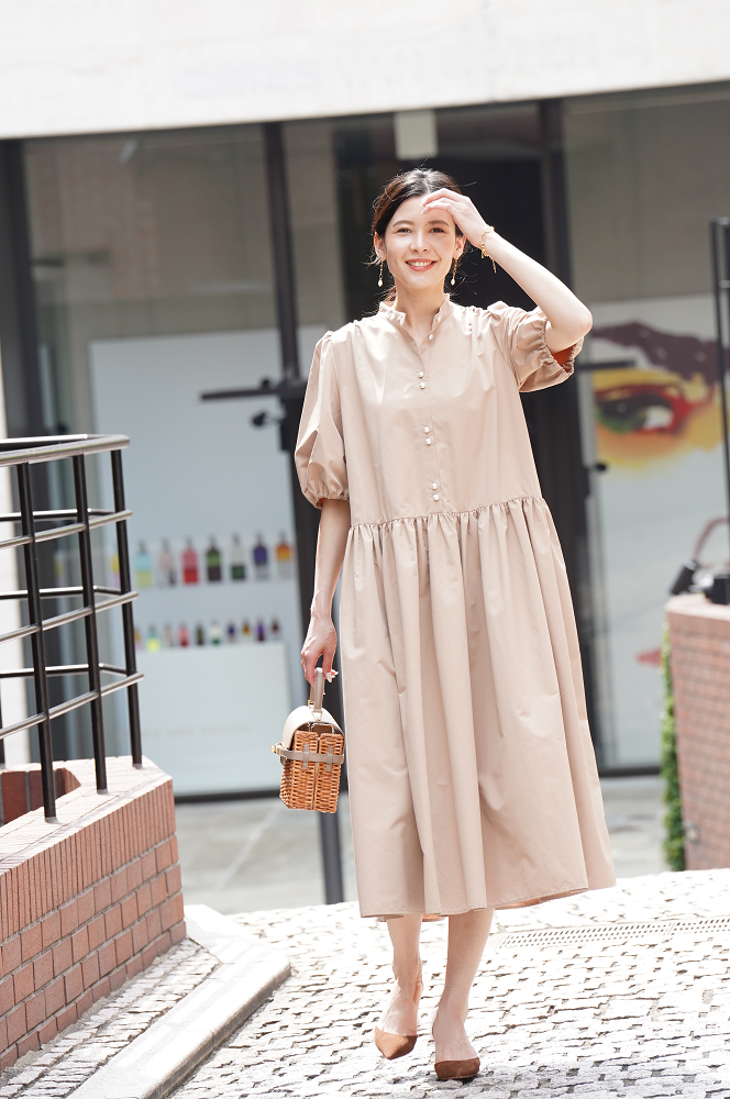 身に纏った瞬間に気分を上げてくれる”キキハーフスリーブドレス  