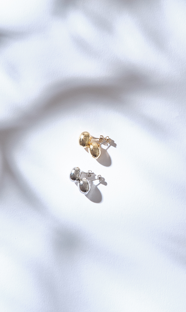 ユーカリプトボールモチーフピアス金銀２色展開