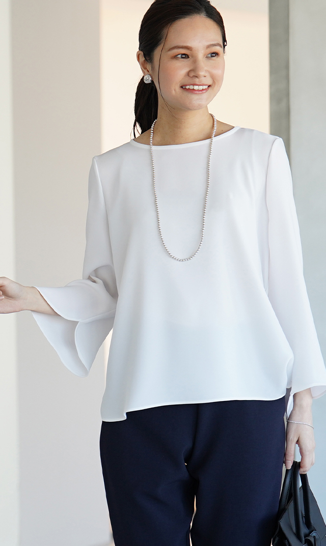 家庭洗濯OKスリットスリーブサテンブラウス白