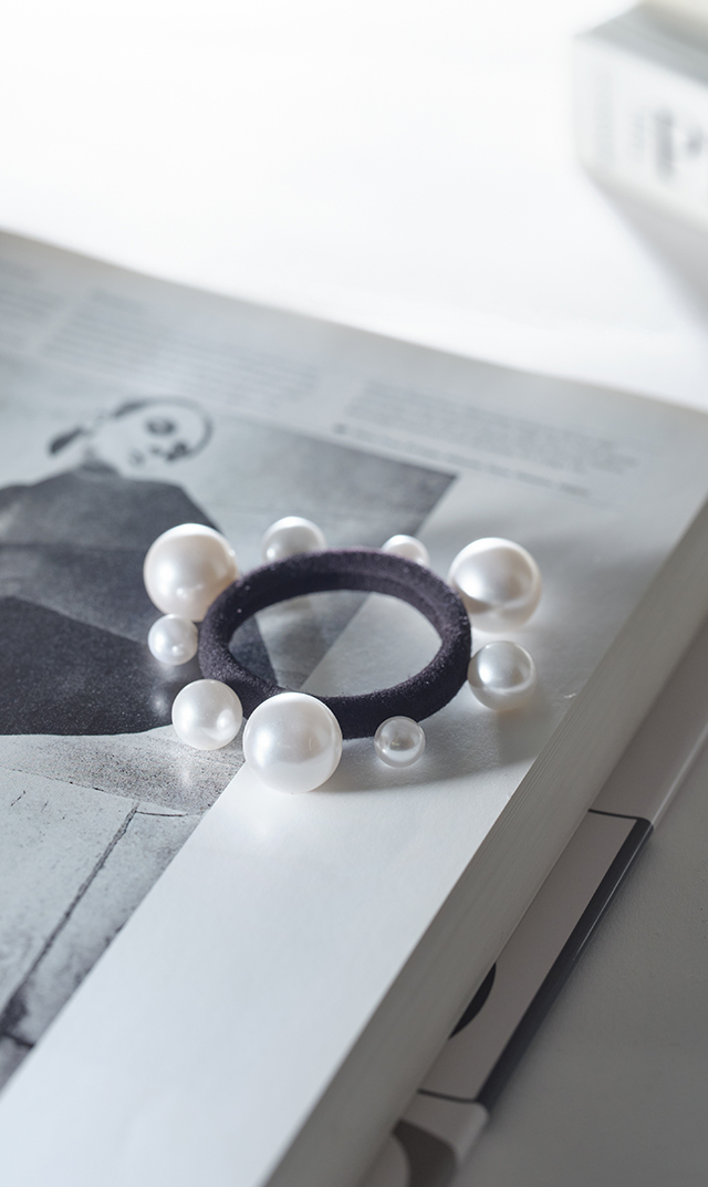 ランダムパールヘアゴム白